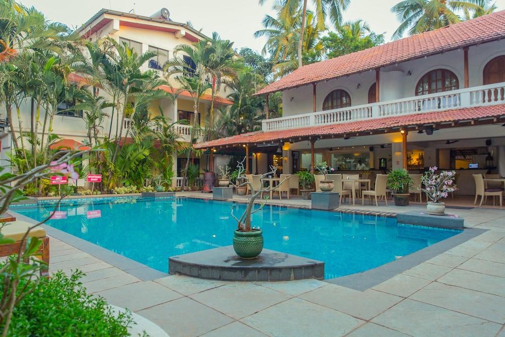Casablanca Beach Resort Candolim Exterior photo