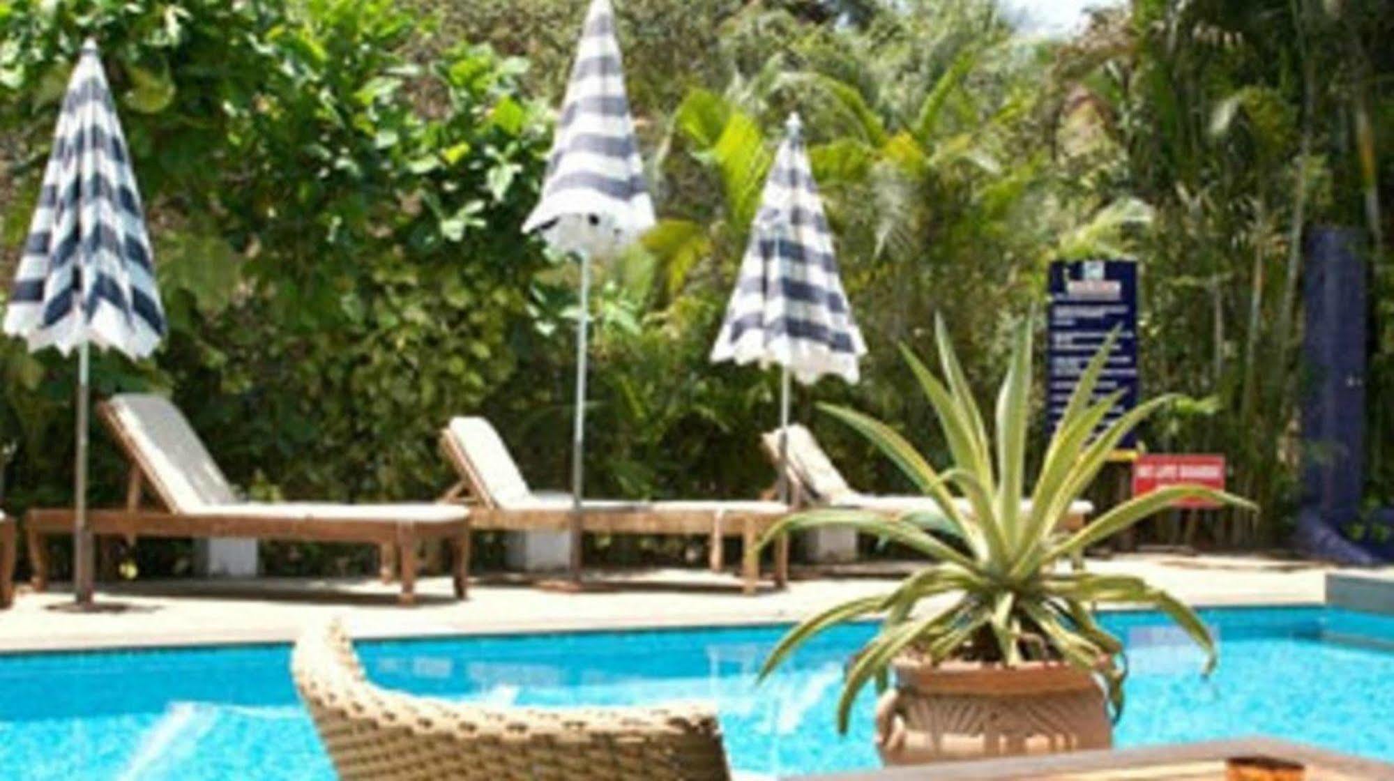 Casablanca Beach Resort Candolim Exterior photo