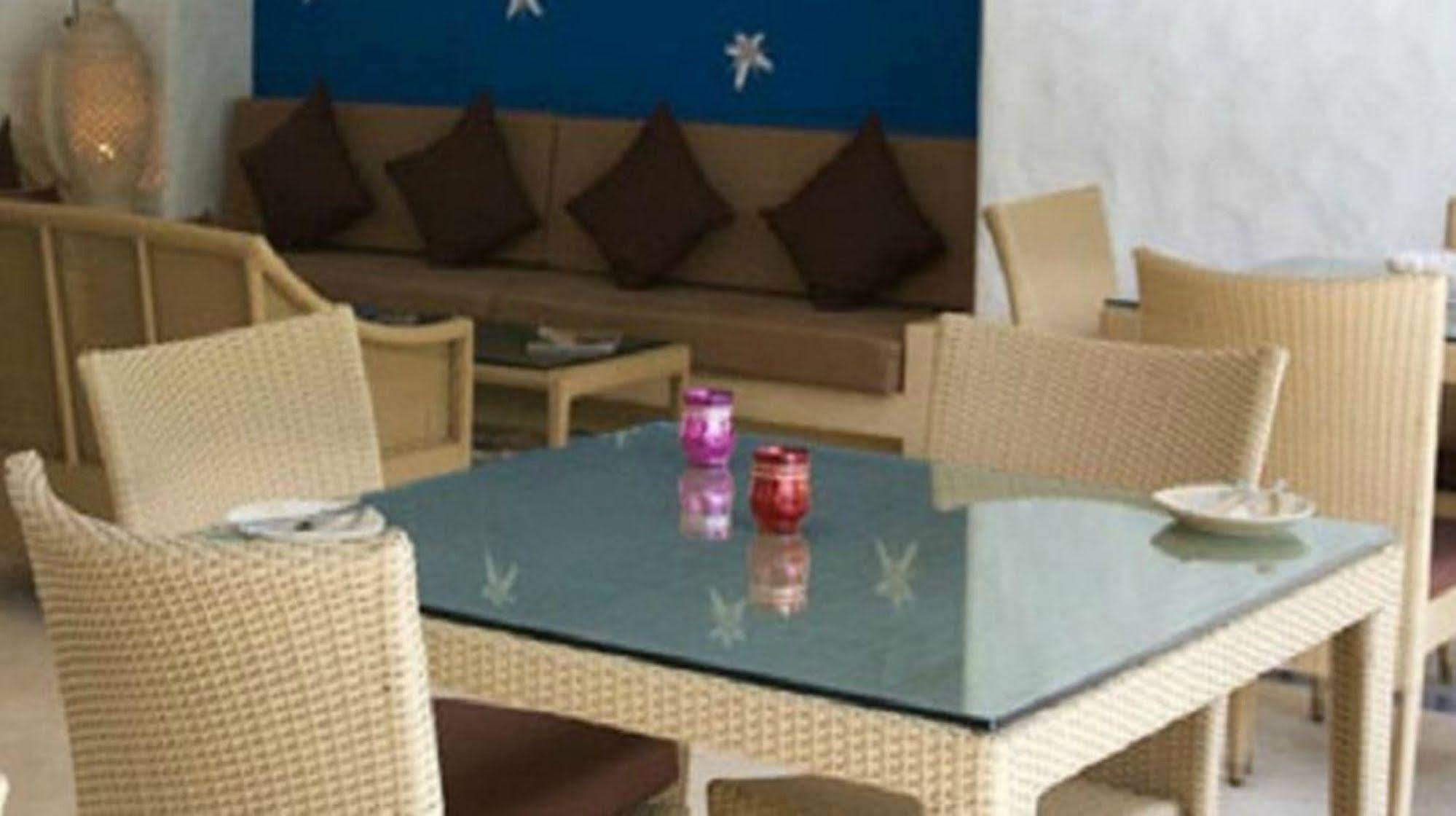 Casablanca Beach Resort Candolim Exterior photo