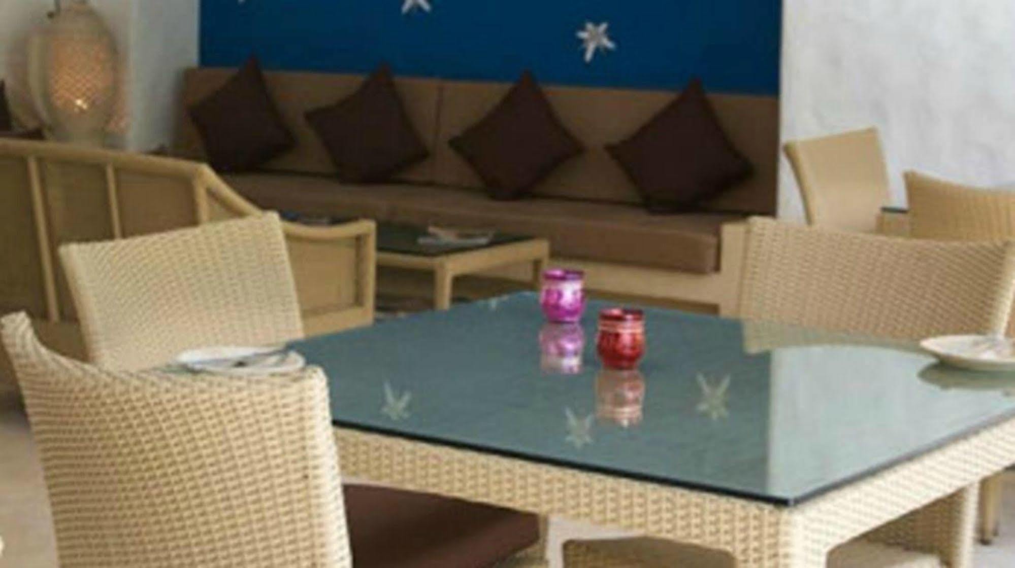 Casablanca Beach Resort Candolim Exterior photo