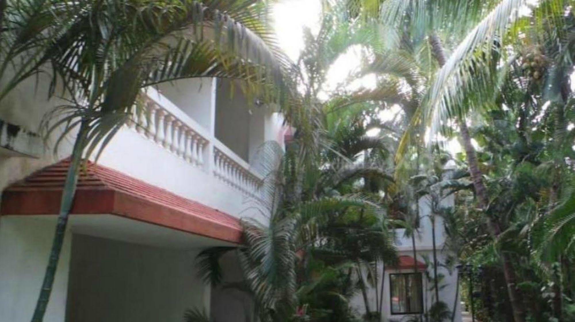 Casablanca Beach Resort Candolim Exterior photo
